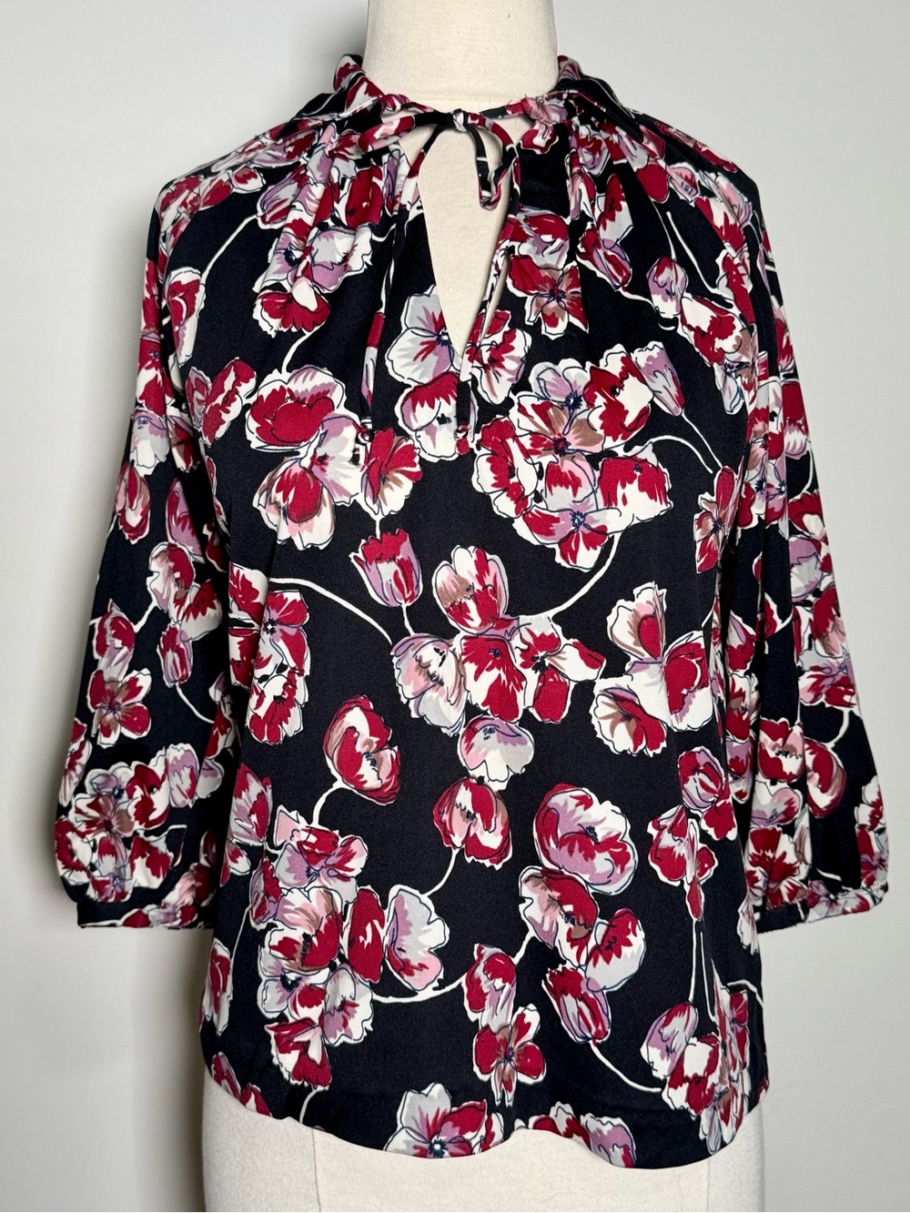 Vintage Miss Fashionability Floral Top Size 9-10 Late 60s Early 70s Keyhole Tie